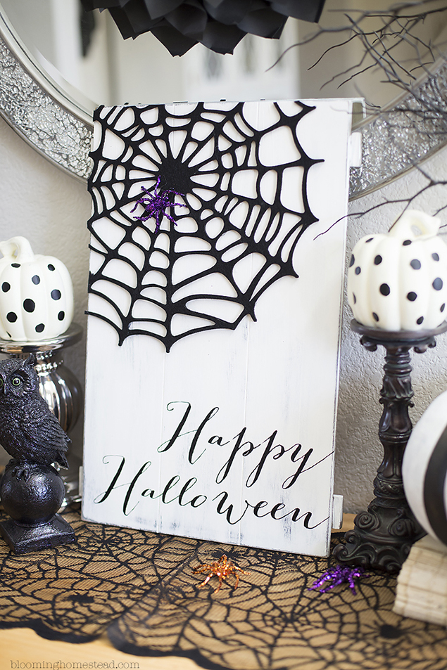 DIY Happy Halloween Sign Eighteen25