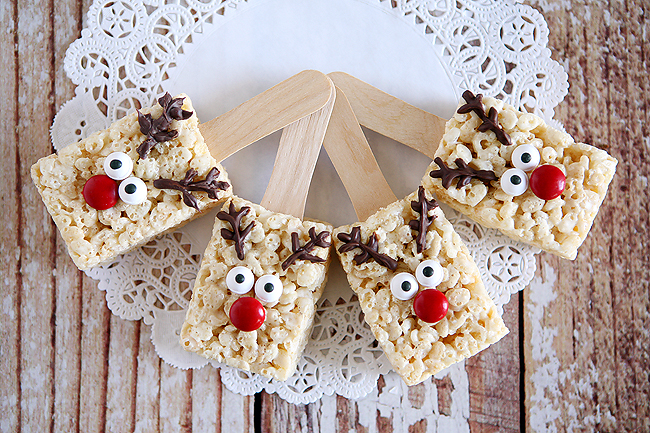 Holidays: Reindeer Rice Krispies - the cutest treat you will see all Christmas season. Make this recipe and deliver them to family and friends! From Eighteen 25 