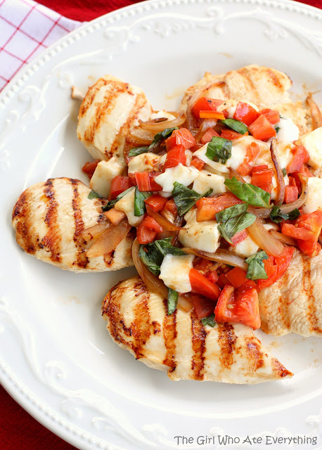 Summertime Caprese Chicken - Eighteen25