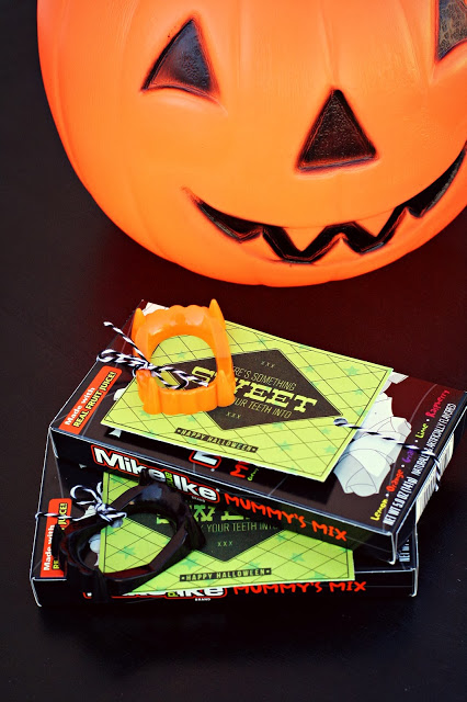Cute Halloween Gift Ideas. Includes the free printables!