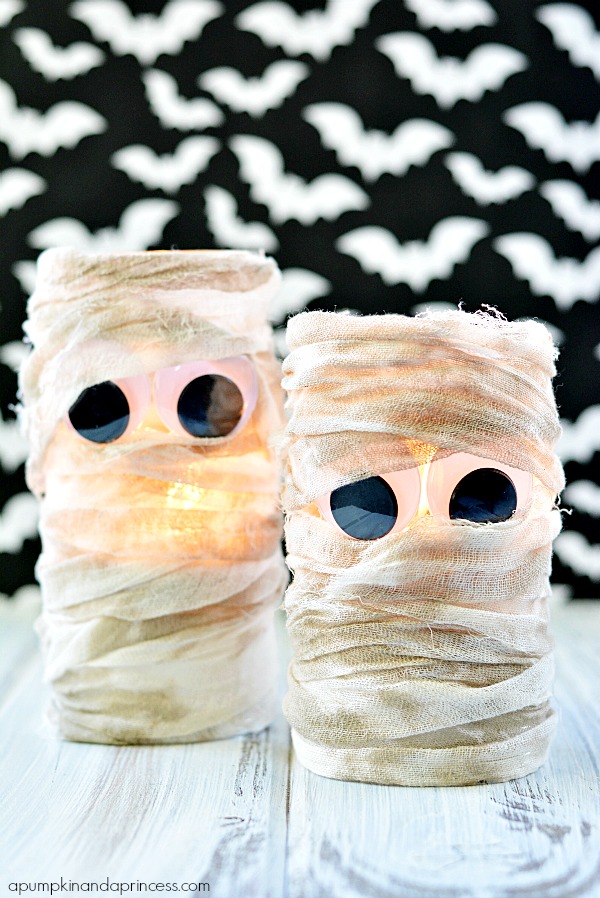 DIY Halloween Mummy Lanterns