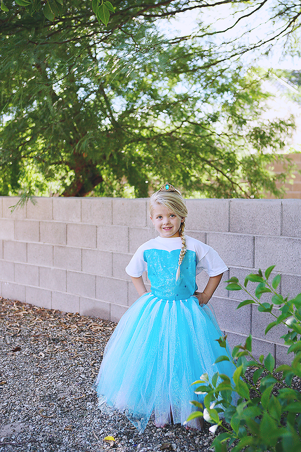 The Easiest DIY Princess Elsa Tutu Dress (EVER)