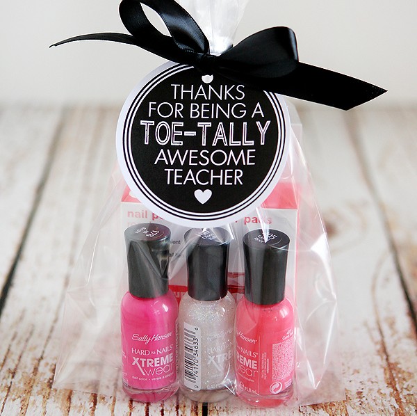 Toe-tally Awesome Teacher Gift Ideas | Eighteen25