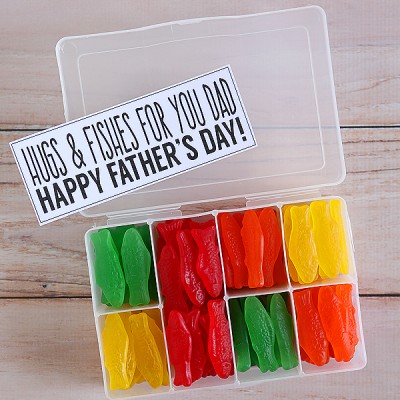 Hugs and Fishes For Dad – Fathers Day Gift