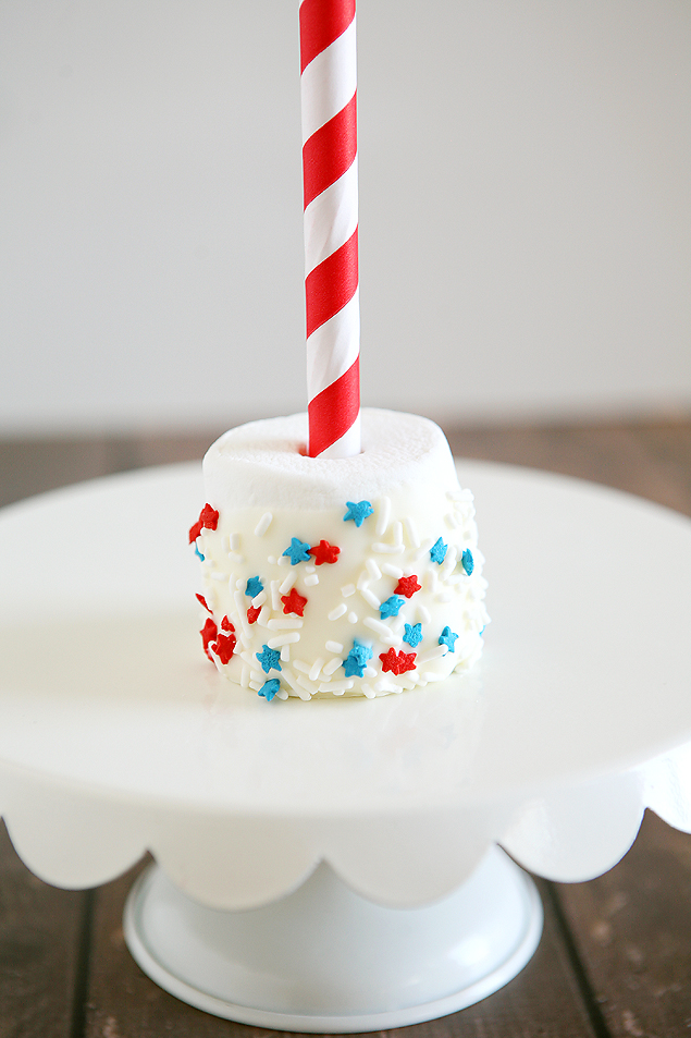 dipped marshmallow pops fourth of july
