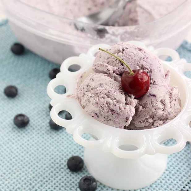 Lemon Blueberry No-Churn Ice Cream - Eighteen25