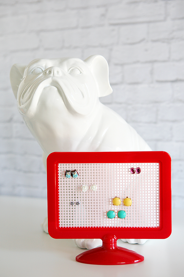 DIY Earring Holder So Easy To Make