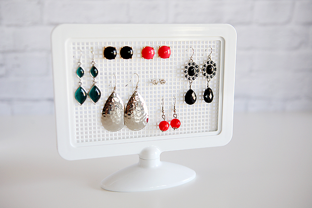 DIY Earring Holder So Easy To Make