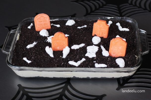 Delicious Halloween Dessert that looks like a Graveyard