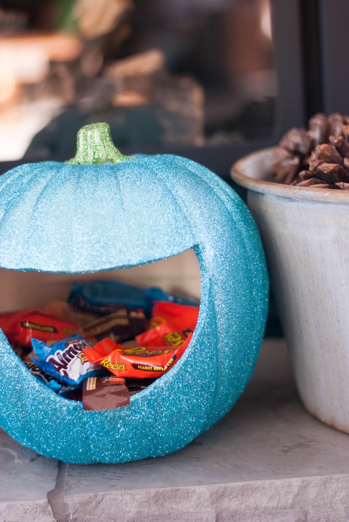 glitter pumpkin candy holder blue