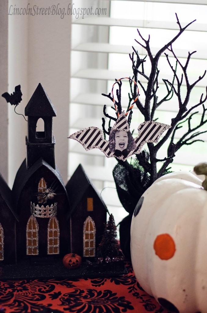 DIY Bewitching Halloween Ornaments. Use family photos to makes these adorable Halloween ornaments. 