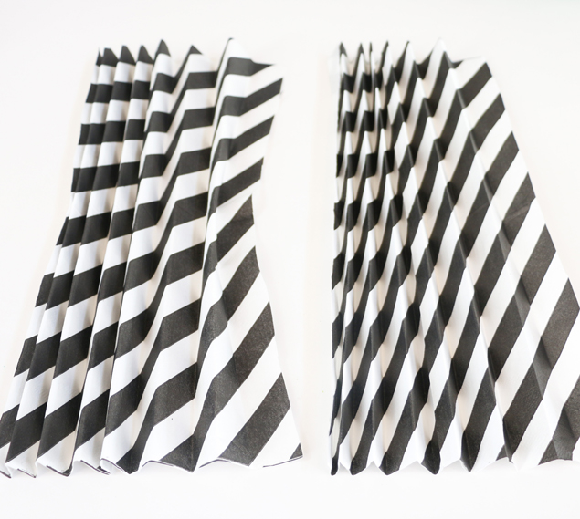 napkin paper fans - two folded napkins 635