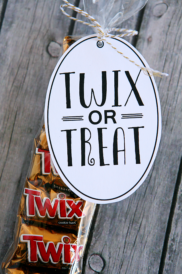 twix-or-treat-halloween-tags-eighteen25