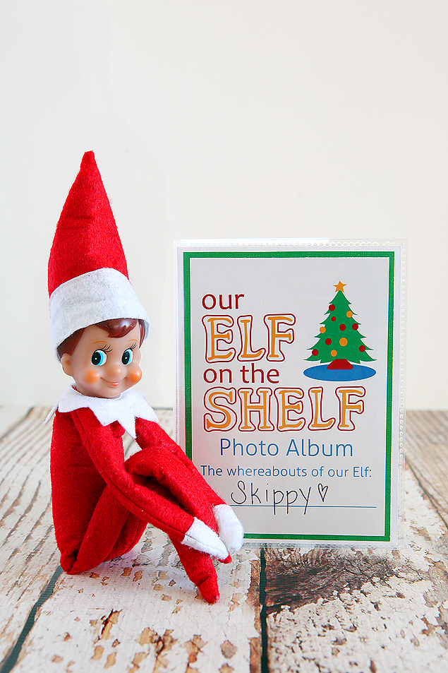 Elf on the Shelf DIY Photo Album. Incudes the free printables so you can easily make your own.