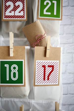 Shoe Organizer Christmas Countdown - Eighteen25