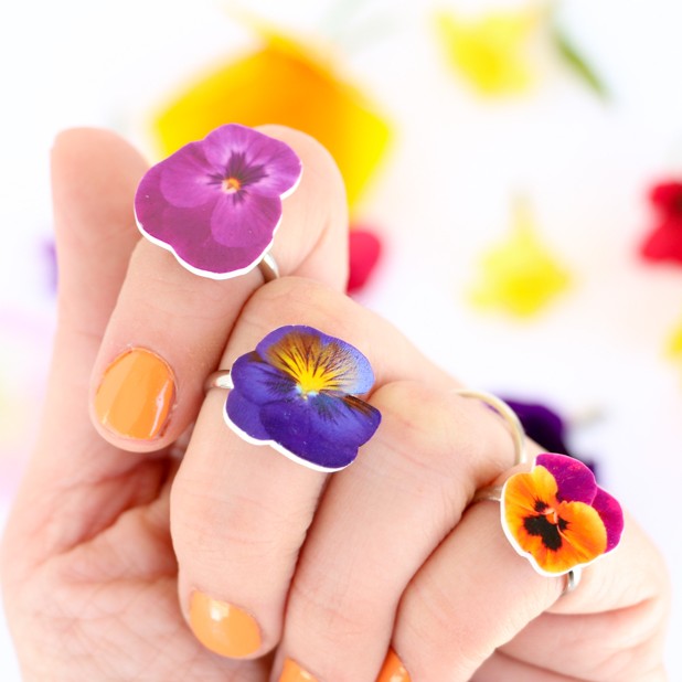 DIY Shrinky Dinks Flower Rings - Eighteen25