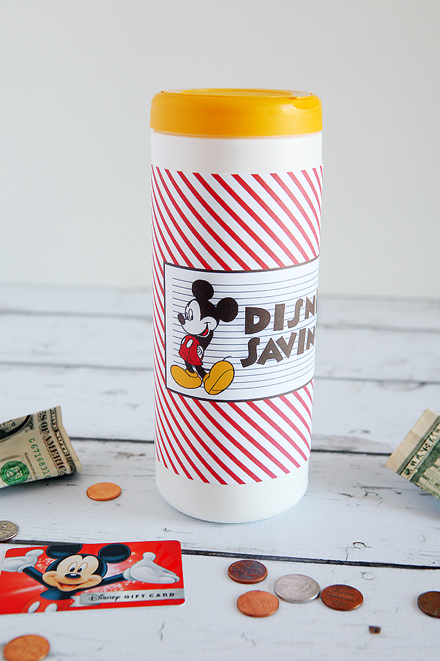 DIY Disney Bank | A fun way to save up for those Disneyland tickets and the most magical vacation ever. :) 