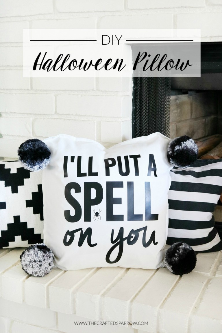 DIY Halloween Pillow Eighteen25