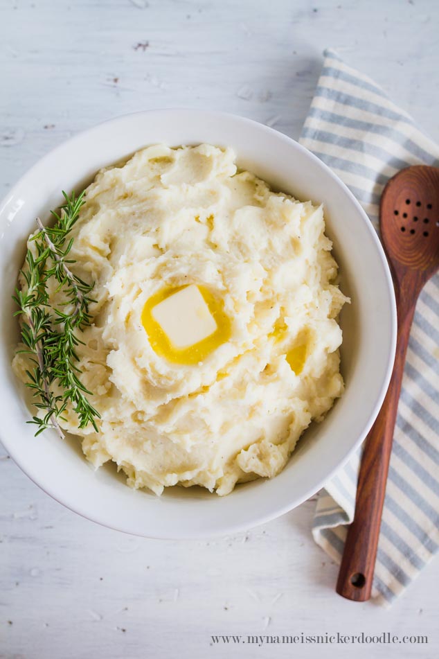Garlic Rosemary Mashed Potatoes | Side Dish Recipes