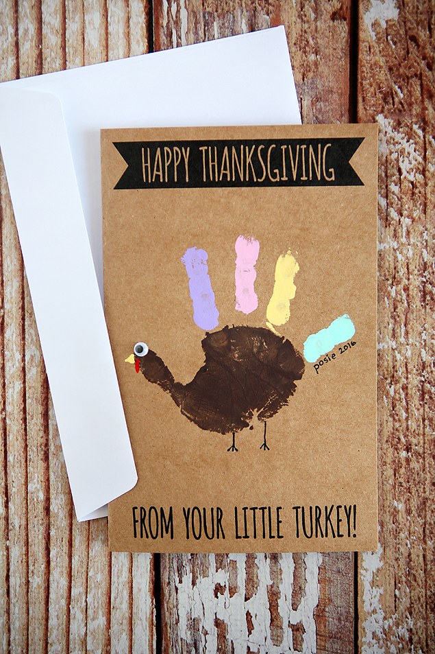 How to make the cutest Turkey Handprint cards for Thanksgiving! Includes the free printable card! 