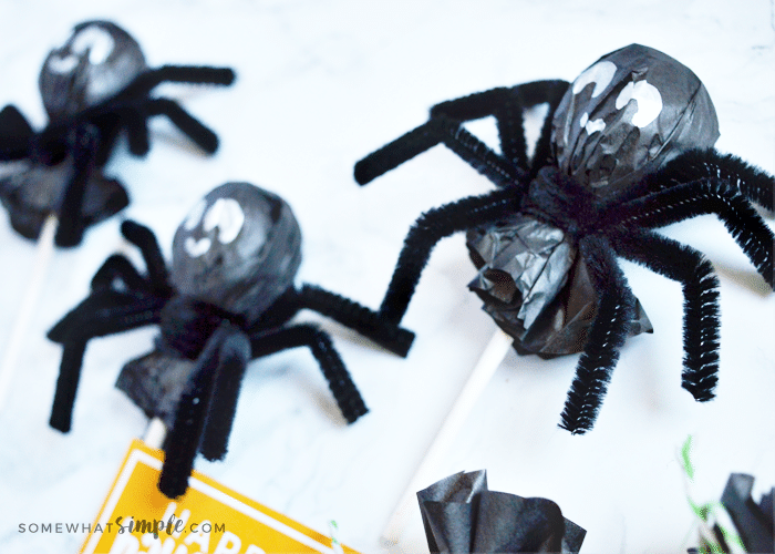 Halloween Spider Suckers | Fun Halloween Kids Crafts