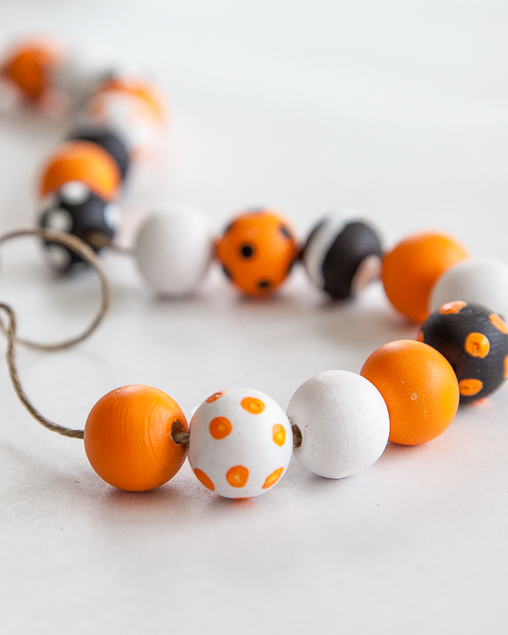 2 Pieces Halloween Wooden Bead Garland Wreath with Tassel Wood Bead Garland with Ghost and Skull Black Orange Farmhouse Bead Garland Halloween Beads Garland for Halloween Shelf Tiered Tray Wall Decor 