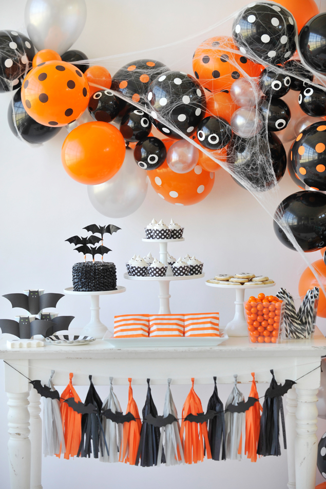 spooky halloween party decorations