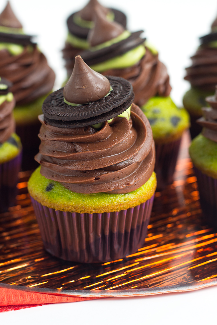 Witch Hat Cupcakes from Yellow Bliss Road