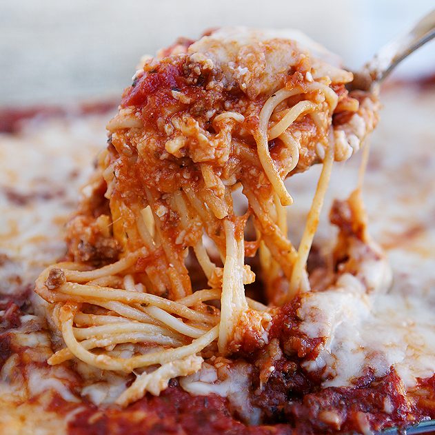 Easy Cheesy Baked Spaghetti - Eighteen25