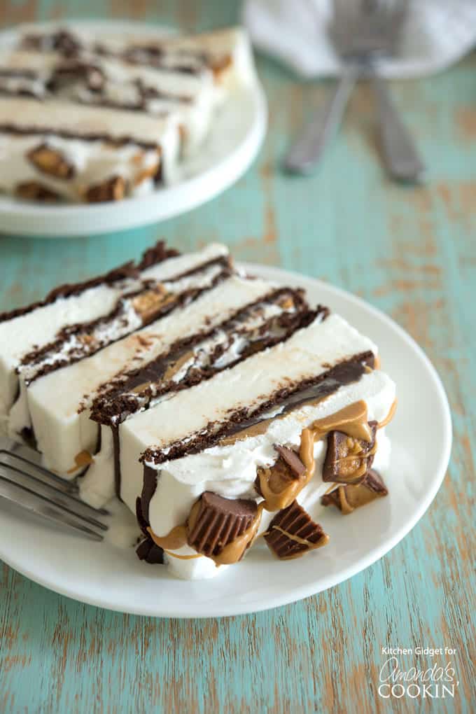 Peanut Butter Ice Cream Sandwich Cake | Easy Summer Desserts No Bake