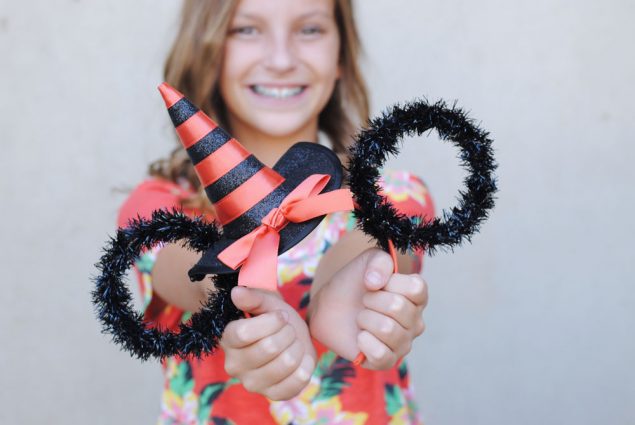 Adorable Minnie Ears to make for Halloween! 