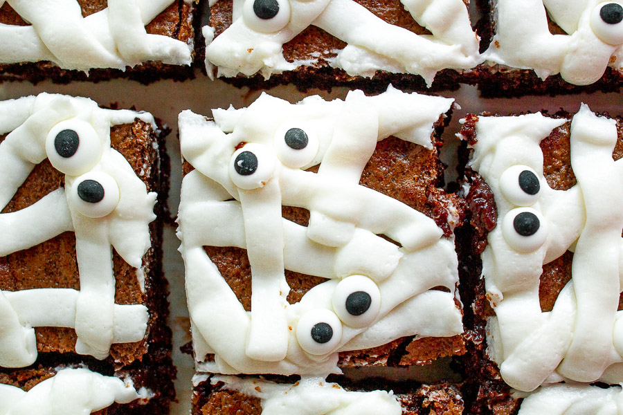 Fun and Easy Mummy Brownies for Halloween