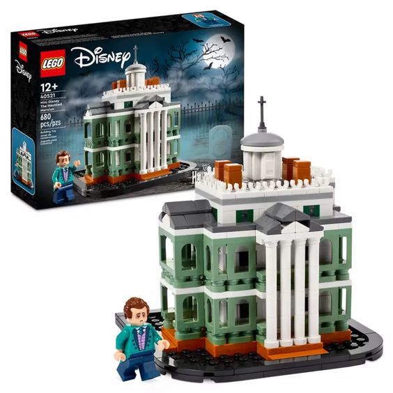 The Haunted Mansion Lego Set. Love all things Haunted Mansion!! 